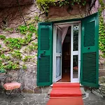 Pensionat Il Maestro Di Tourlach Terrusso